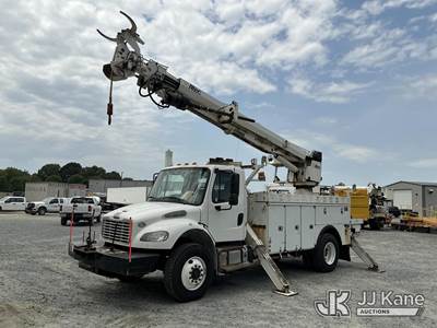 Altec DC47-TR, 23,790 Lb Digger Derrick