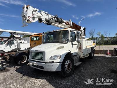 Altec DM47-TR, 23,790 Lb Digger Derrick