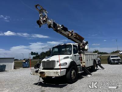 Altec DC47-TR, 23,790 Lb Digger Derrick