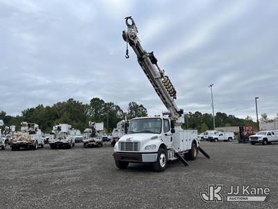 Altec DM47TR, 23,790 Lb Digger Derrick