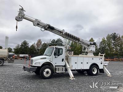 Altec DM47-BTW, 23,790 Lb Digger Derrick