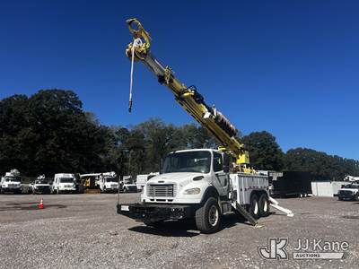 Altec DM47B-TR, 23,790 Lb Digger Derrick