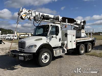 Altec D2050A-TR, 30,000 Lb Digger Derrick