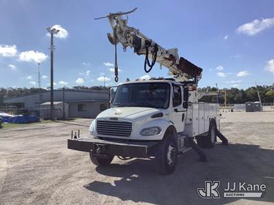 Freightliner M2 Tracked Digger Derrick