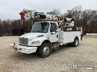 Altec DM47T, 23,790 Lb Digger Derrick