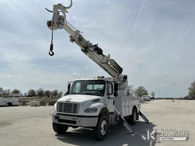 Altec DM47B-TR, 23,790 Lb Digger Derrick