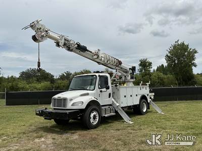 Altec DM47B-TR, 23,790 Lb Digger Derrick