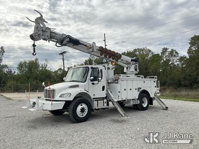 Altec DM47B-TR, 23,790 Lb Digger Derrick