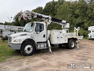 Altec DM47B-BC, 17,730 Lb Digger Derrick
