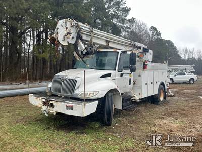 Altec DC47-BR, 17,730 Lb Digger Derrick