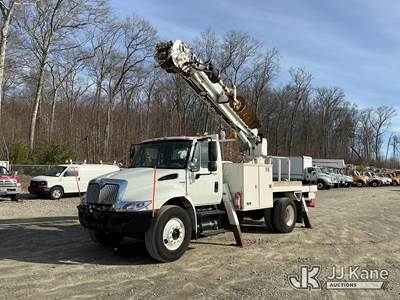 Altec DM45-BC, Digger Derrick