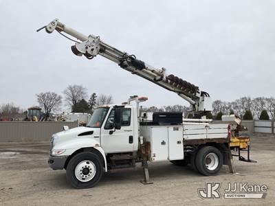 Altec DL42-BC, 21,120 Lb Digger Derrick