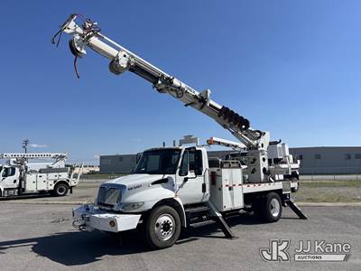 Commander C4047, Digger Derrick