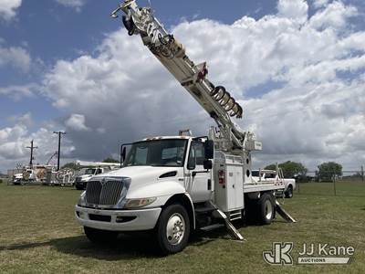 Telelect Commander 4047, 23,680 Lb Digger Derrick