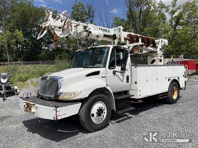 Terex Commander C4047, 23,660 Lb Digger Derrick