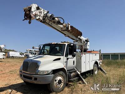 Altec DM47, 23,790 Lb Digger Derrick