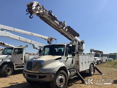 Altec DM47, 23,790 Lb Digger Derrick