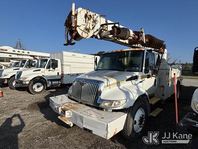 Altec DC47-TR, 23,790 Lb Digger Derrick