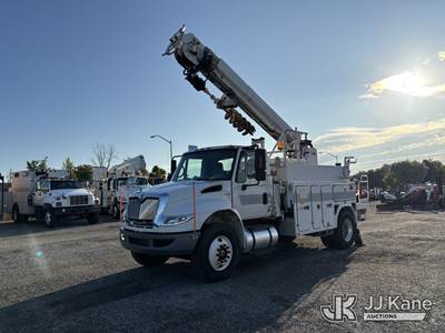 Altec DL45-BG, 20,080 Lb Digger Derrick