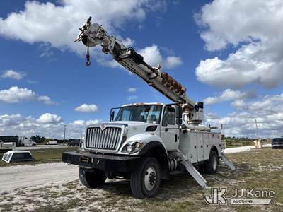 Altec DC47-TR, 23,790 Lb Digger Derrick