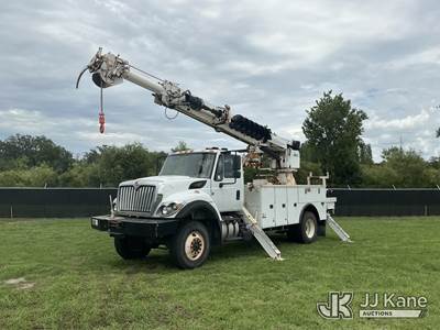Altec DC47-TR, 23,790 Lb Digger Derrick
