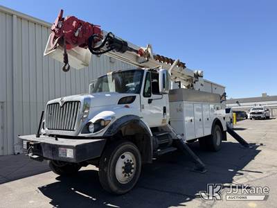 Altec DM47-TR, 23,790 Lb Digger Derrick