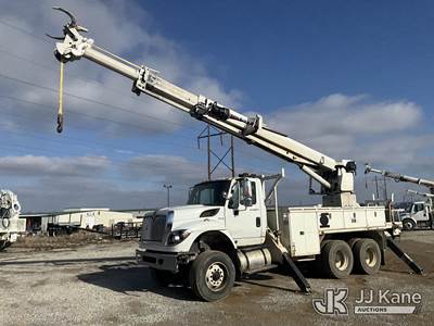 Altec D3050A-TR, 30,000 Lb Digger Derrick