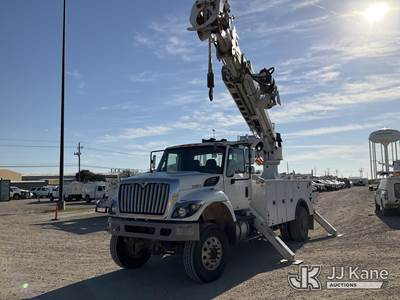 Altec DC47-TR, 23,790 Lb Derrick Digger