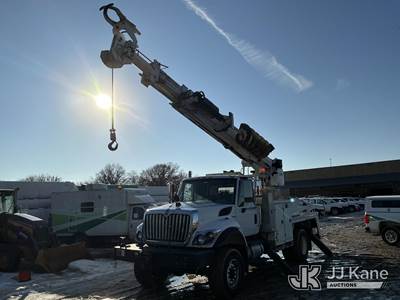 Altec DM47-TR, 23,790 Lb Digger Derrick