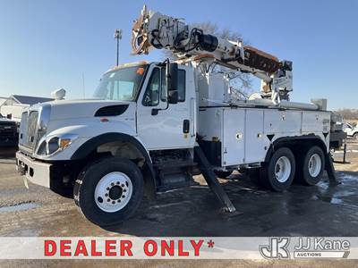 Altec DM45B-TC, 26,790 Lb Digger Derrick