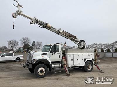 Altec DL45B-BR, 19,820 Lb Digger Derrick
