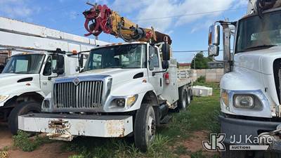 Altec DM45-TR, 26,790 Lb Digger Derrick