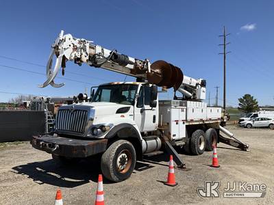 Altec D4060A-TR, 30,000 Lb Digger Derrick