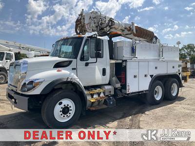 Altec DM45B-BC, 19,460 Lb Digger Derrick