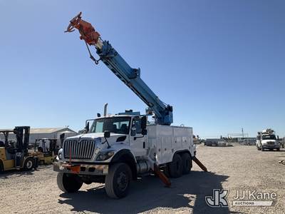 Altec DM47 TR, 15,000 Lb Digger Derrick