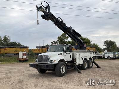 Altec D947-BR, 17,850 Lb Digger Derrick