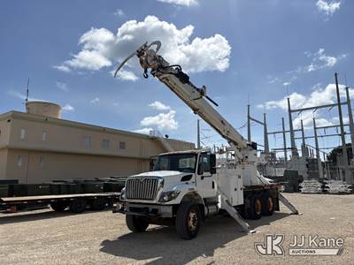 Altec D3060-BTR, Digger Derrick