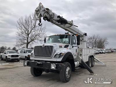 Altec D3060B-TR, 25,250 Lb Digger Derrick