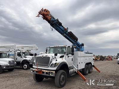 Altec DM47B-TR, 15,000 Lb Digger Derrick
