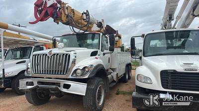 Altec D3055A-TR, 26,570 Lb Digger Derrick