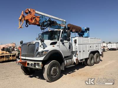 Altec DM47B-TR, 15,000 Lb Digger Derrick