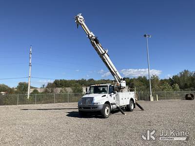23,790 Lb Digger Derrick