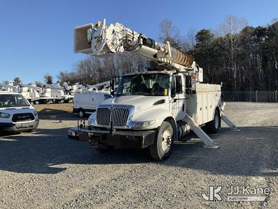 Altec DM47B-BR, Digger Derrick