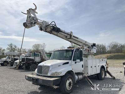 Altec DC47-TR, 23,790 Lb Digger Derrick