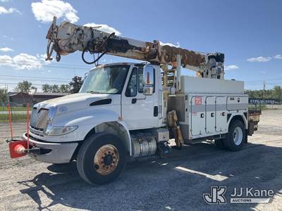 Altec DL45-TR, 30,000 Lb Digger Derrick