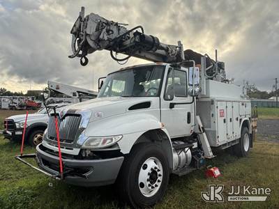 Altec DL45-BTR, 45 ft, Digger Derrick