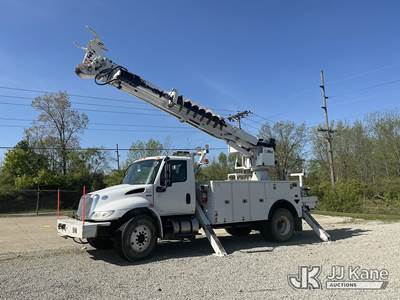 Altec DC47-TR, 23,790 Lb Digger Derrick