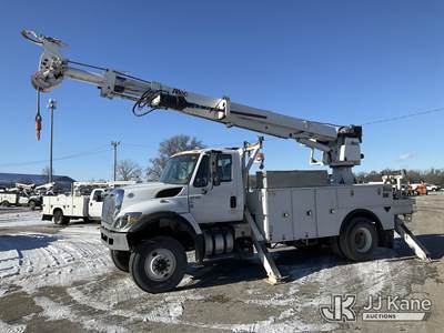 Altec DC47-TR, 23,790 Lb Digger Derrick