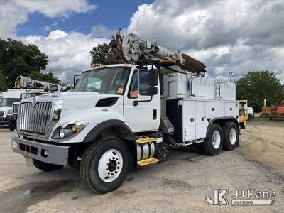 Altec DM45B-B, 19,460 Lb Digger Derrick