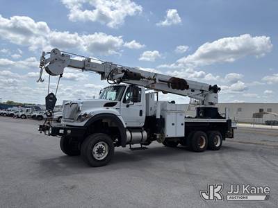 Altec DT80, 43,000 Lb Digger Derrick